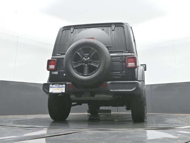 Used 2020 Jeep Wrangler Unlimited Sahara AWD/4WD image 33