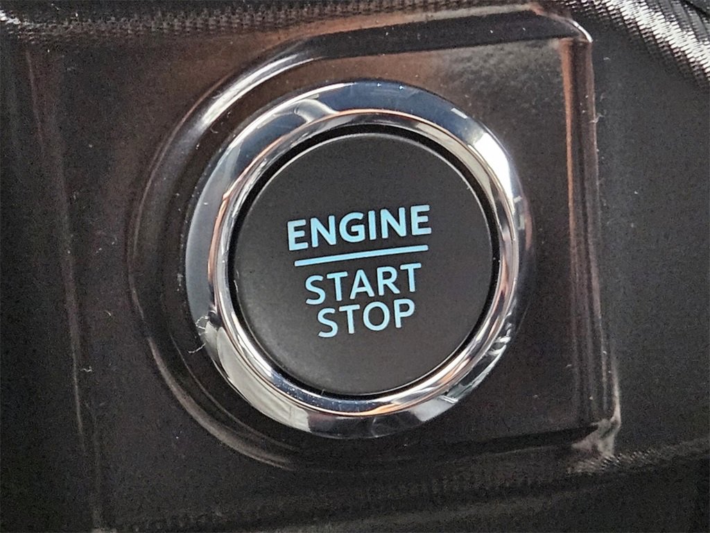 Used 2025 Ford F150 Raptor w/ Equipment Group 803A Raptor R image 24