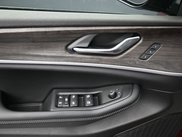 New 2025 Jeep Grand Cherokee Limited AWD/4WD image 10