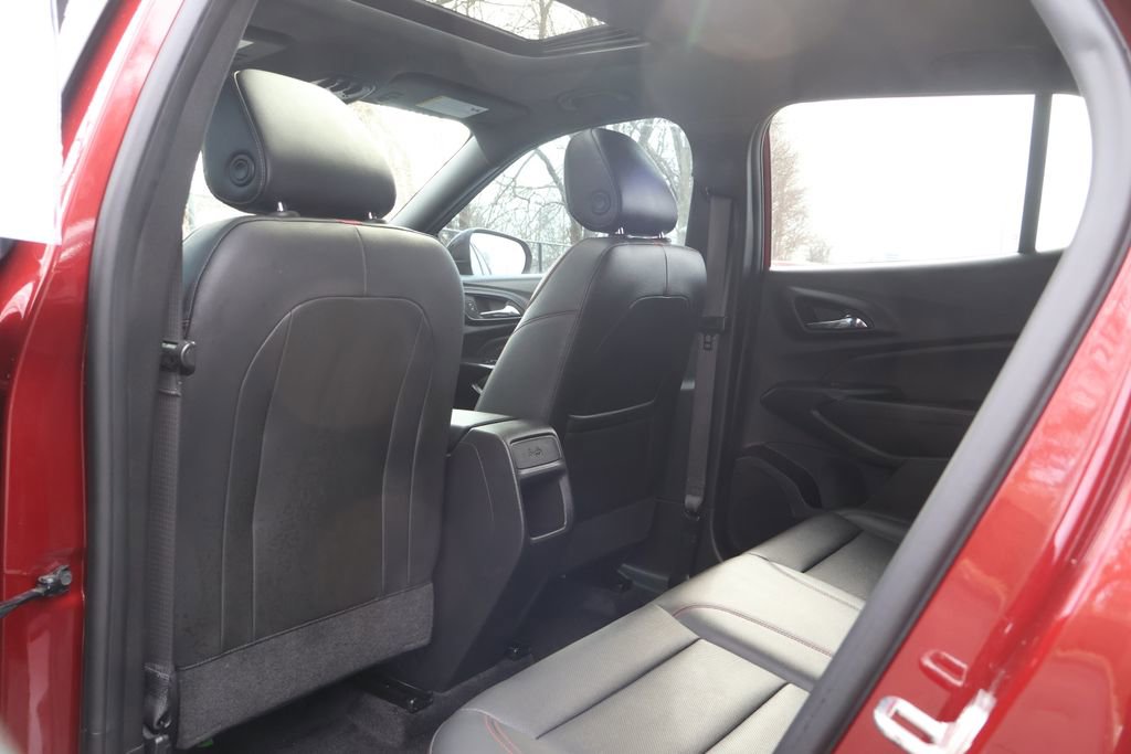 Certified 2024 Chevrolet Trax RS w/ Sunroof Package image 45