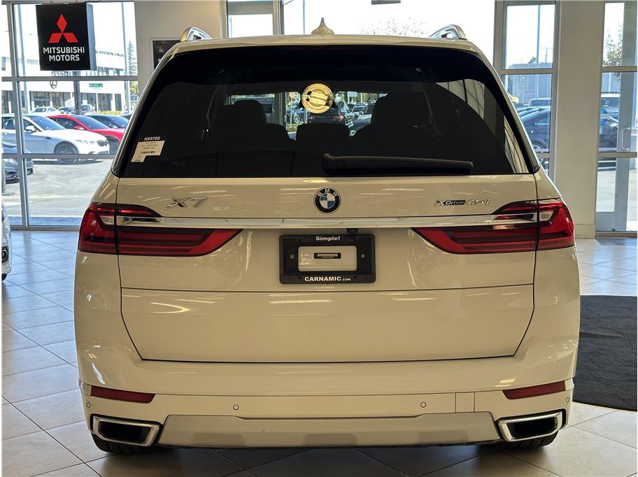 Used 2022 BMW X7 xDrive40i w/ Cold Weather Package image 6