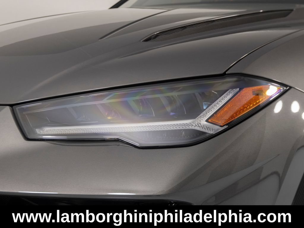 Used 2024 Lamborghini Urus Performante AWD/4WD image 44