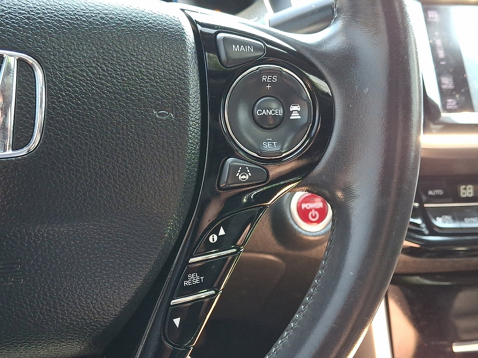 Used 2017 Honda Accord Touring image 19