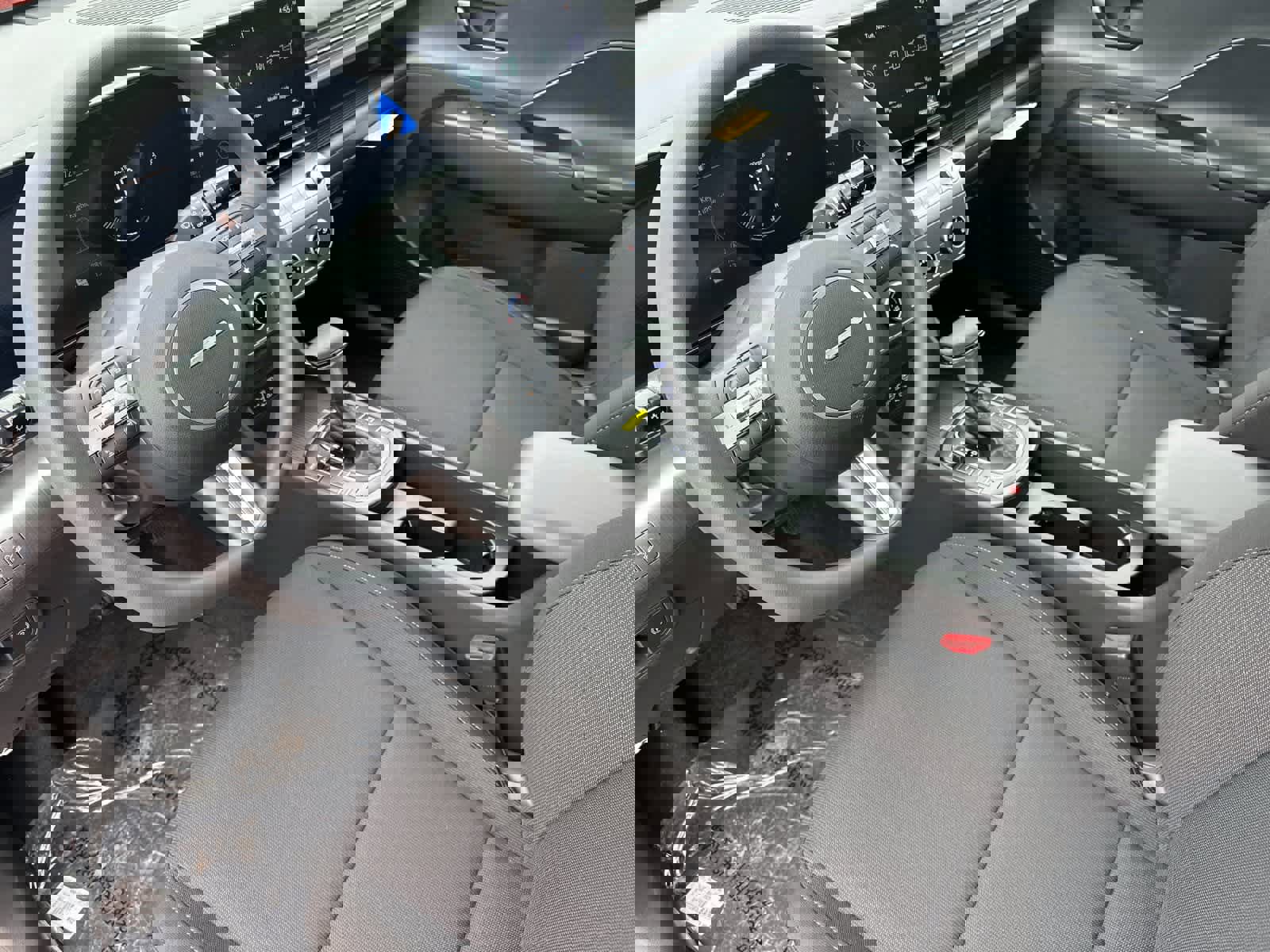 New 2026 Hyundai Kona SE image 12