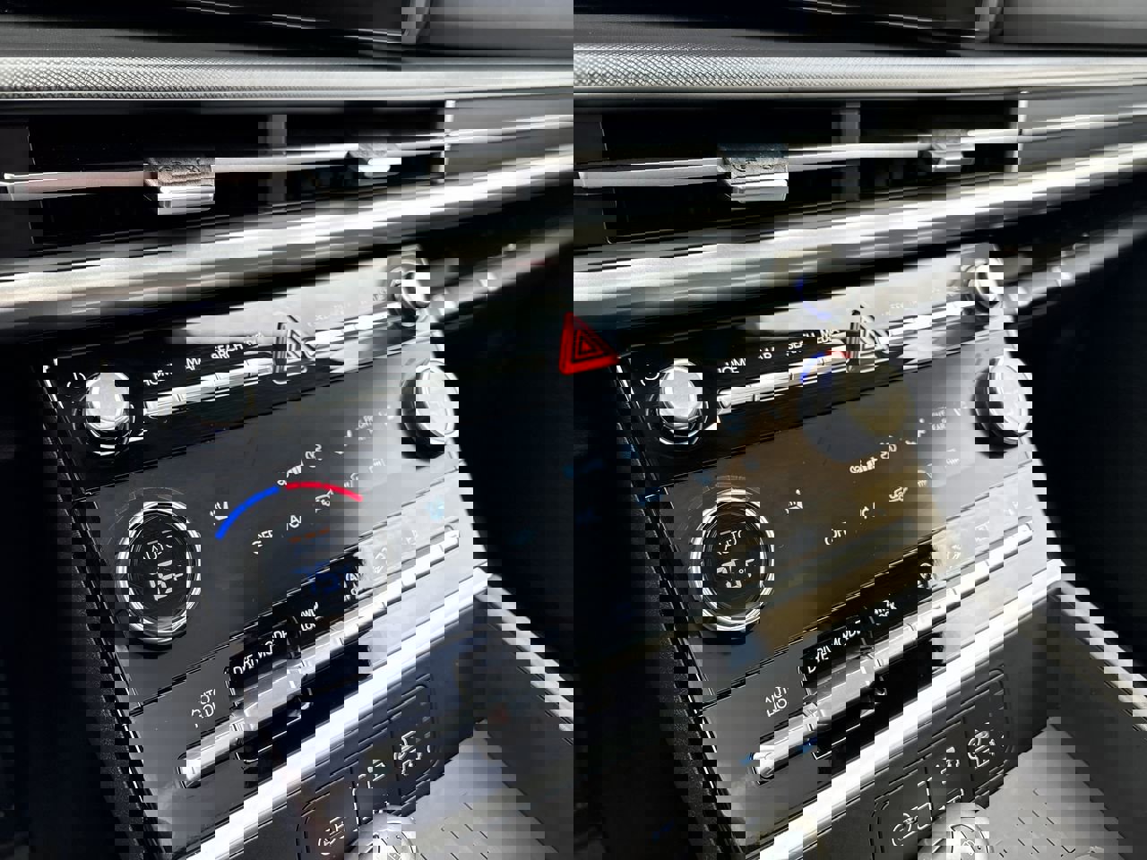 Certified 2025 Hyundai Santa Fe XRT image 20