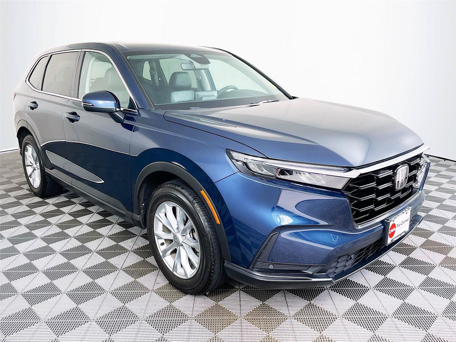 Used 2025 Honda CR-V EX-L image 1
