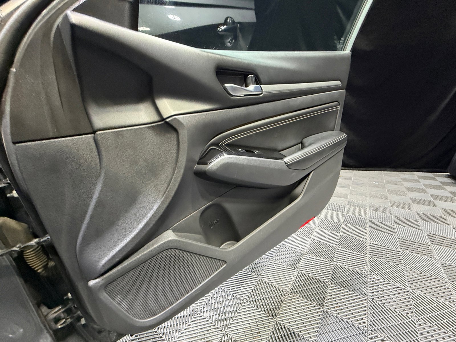 Used 2021 Nissan Altima 2.5 Platinum image 16