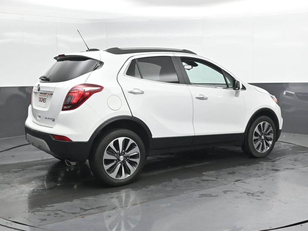 Used 2022 Buick Encore Preferred w/ Safety Package AWD/4WD image 4