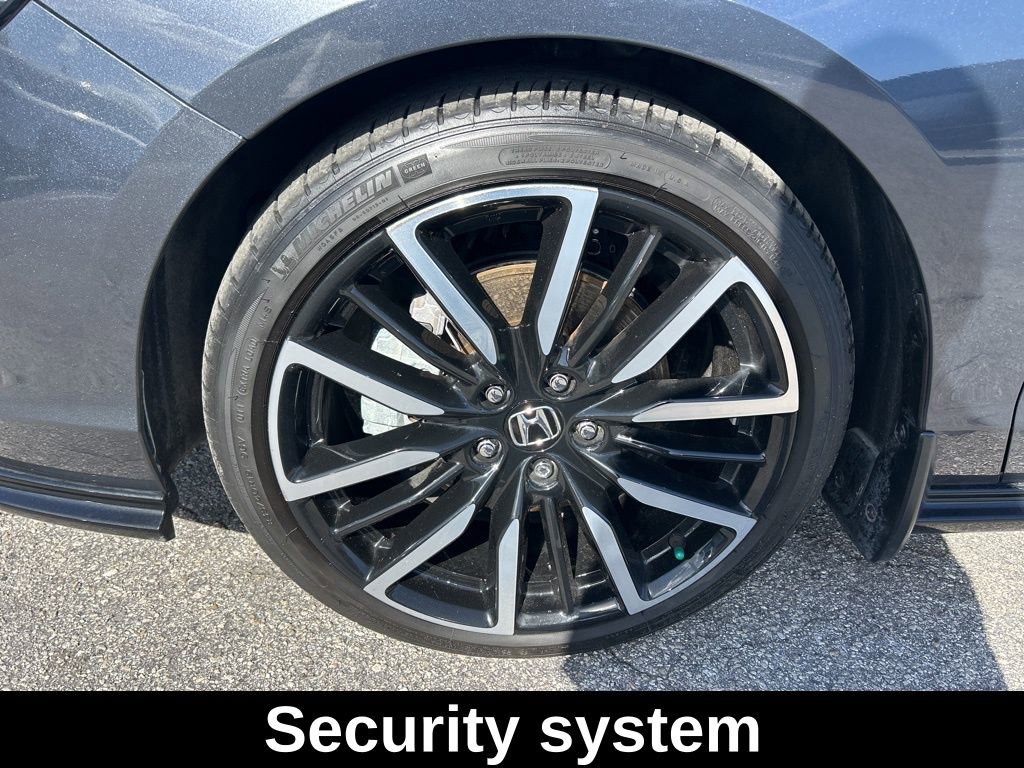 Used 2023 Honda Accord Touring image 18