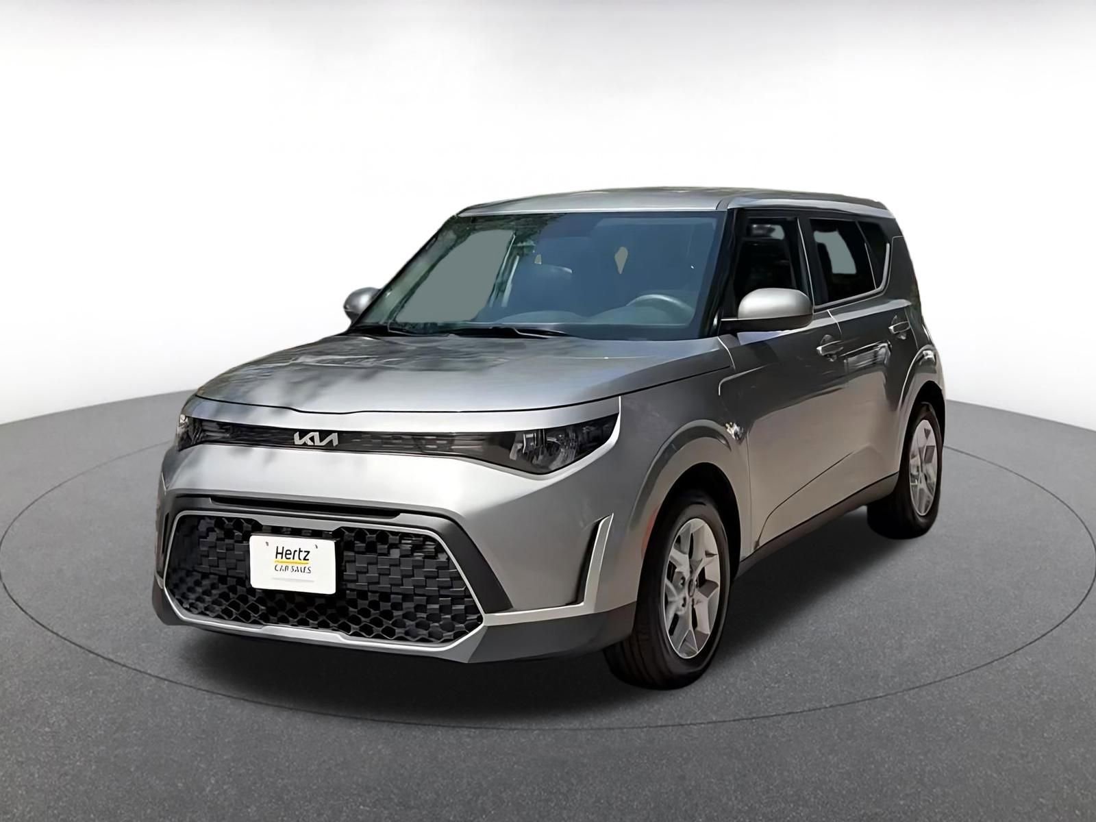 Used 2025 Kia Soul LX w/ LX Technology Package FWD image 7