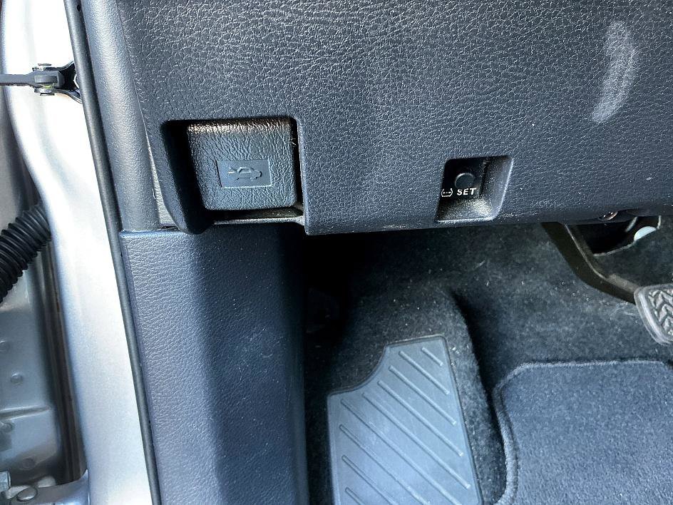 Used 2021 Toyota Tacoma SR5 image 14