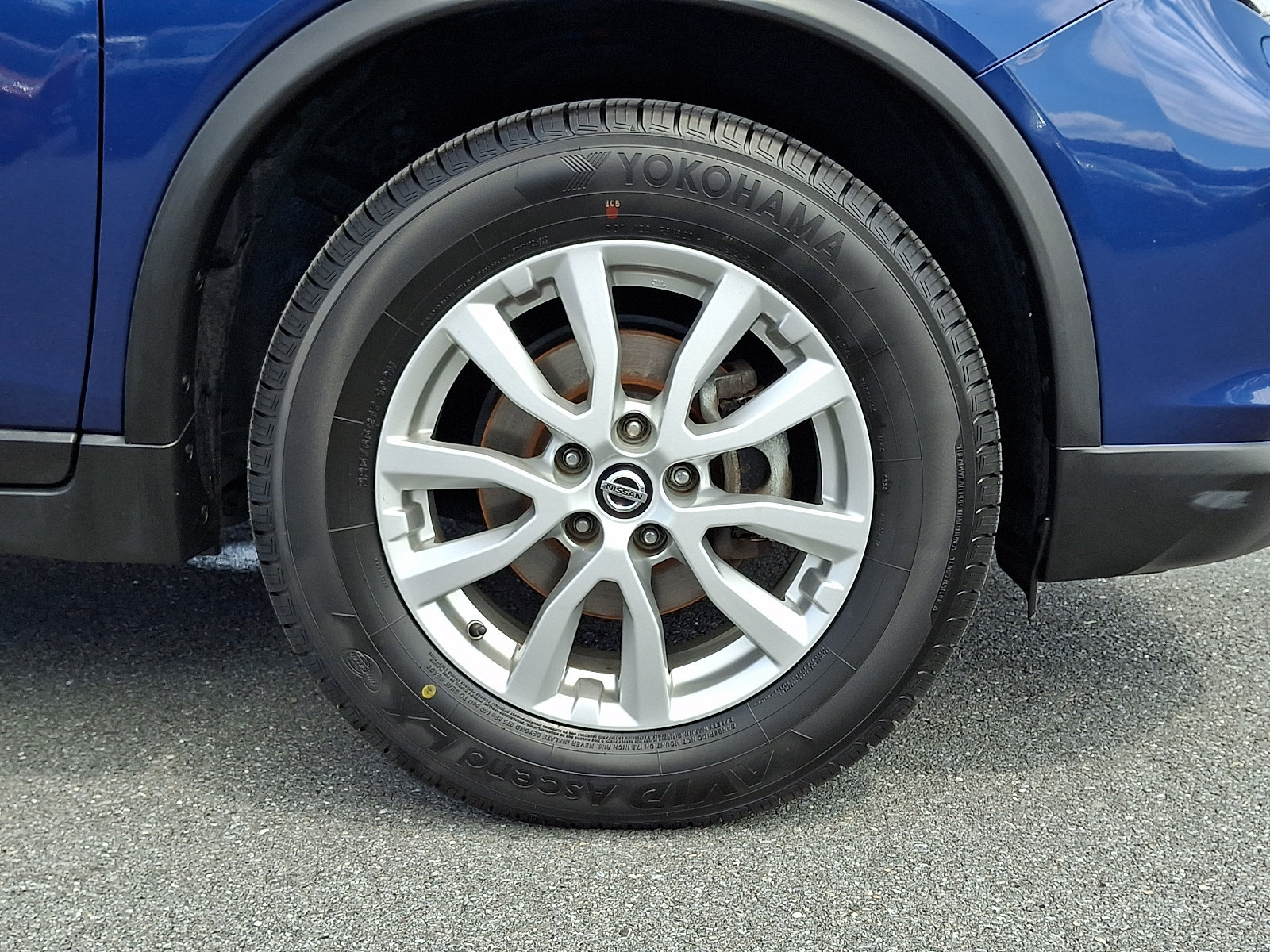 Used 2019 Nissan Rogue SV AWD/4WD image 9