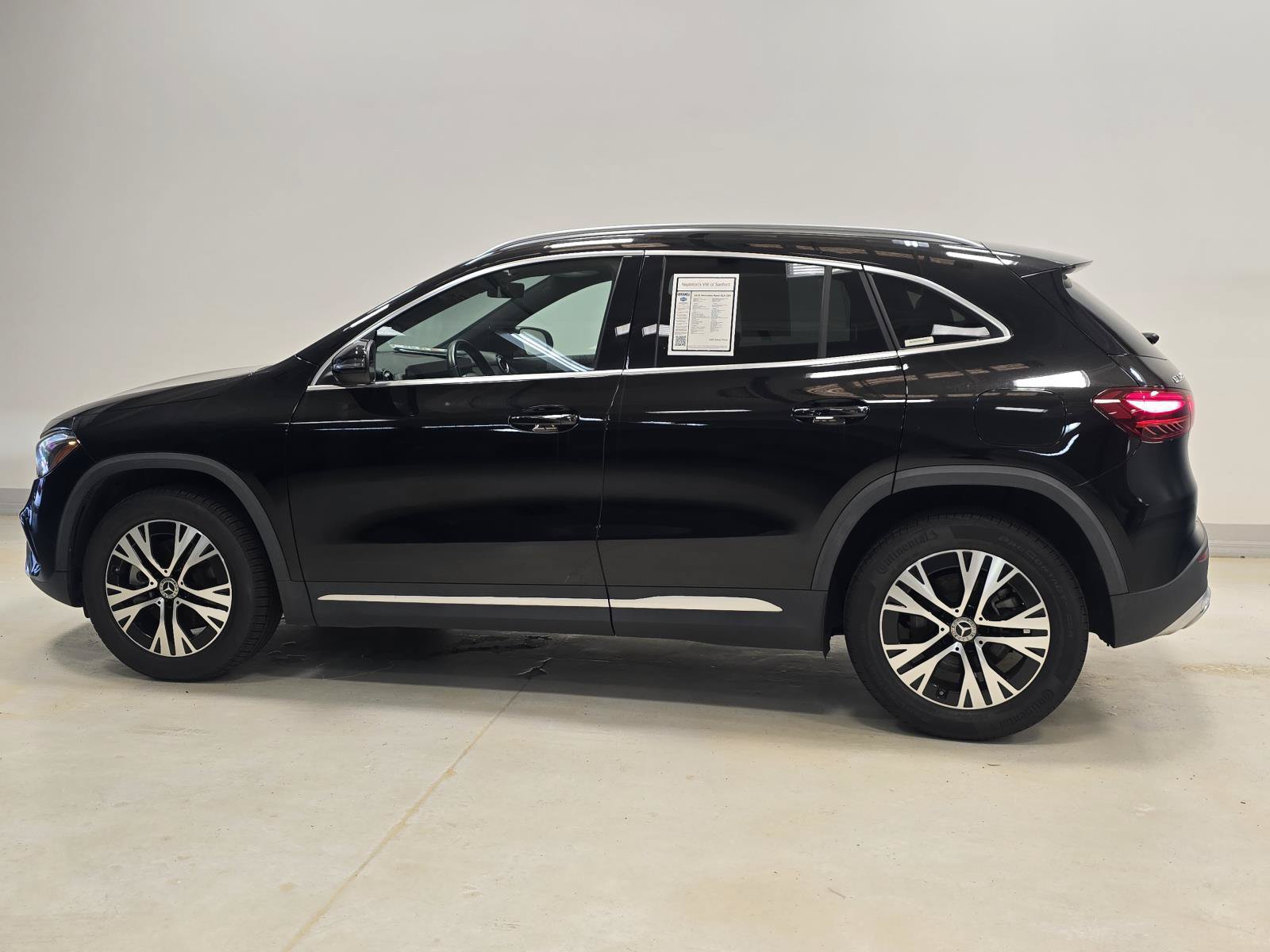 Used 2025 Mercedes-Benz GLA 250 image 29