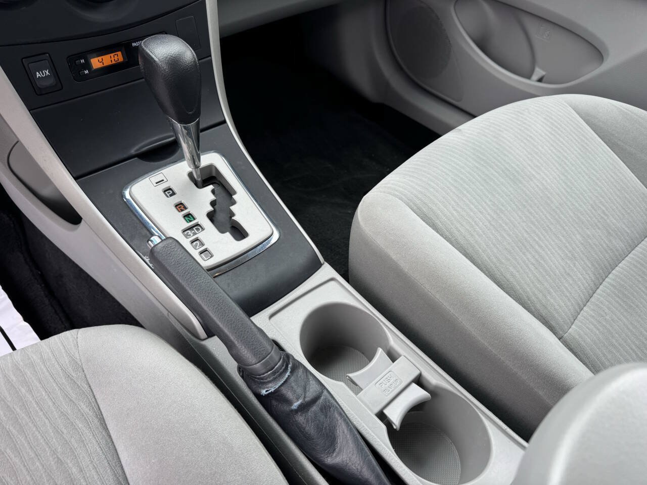 Used 2010 Toyota Corolla LE FWD image 20
