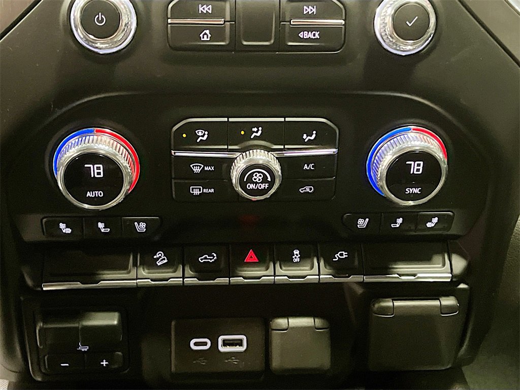 Used 2021 GMC Sierra 1500 AT4 image 16