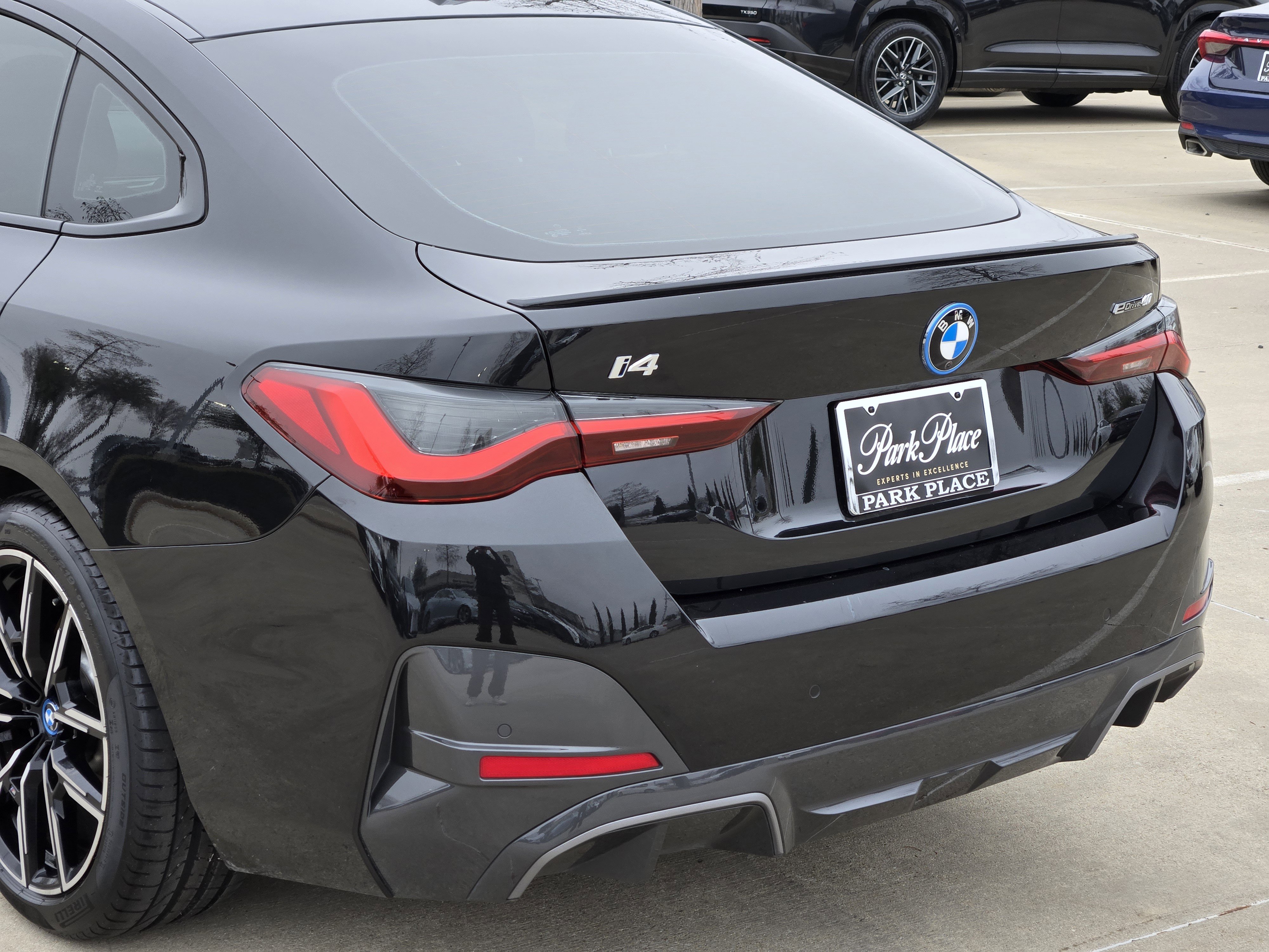 Used 2023 BMW i4 eDrive40 w/ M Sport Package image 14