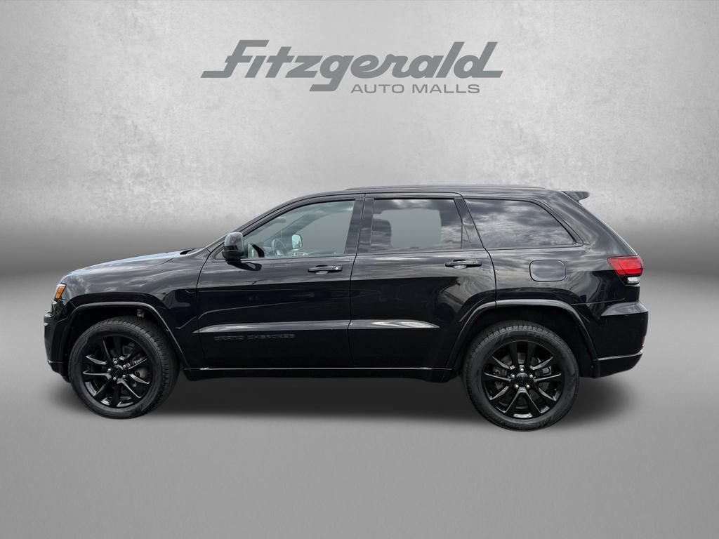 Used 2020 Jeep Grand Cherokee Altitude AWD/4WD image 5