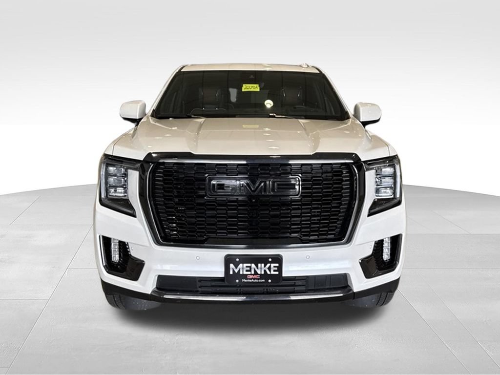 Used 2023 GMC Yukon Denali Ultimate w/ LPO, Floor Liner Package AWD/4WD image 2