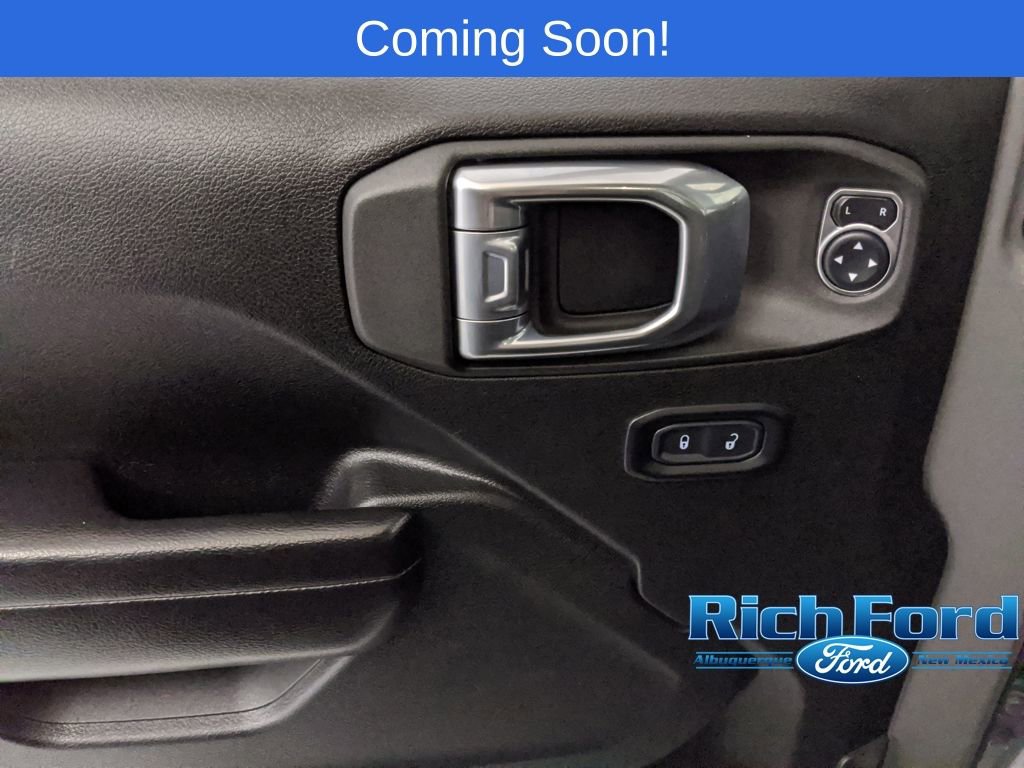 Used 2021 Jeep Gladiator Rubicon w/ Cold Weather Group image 21