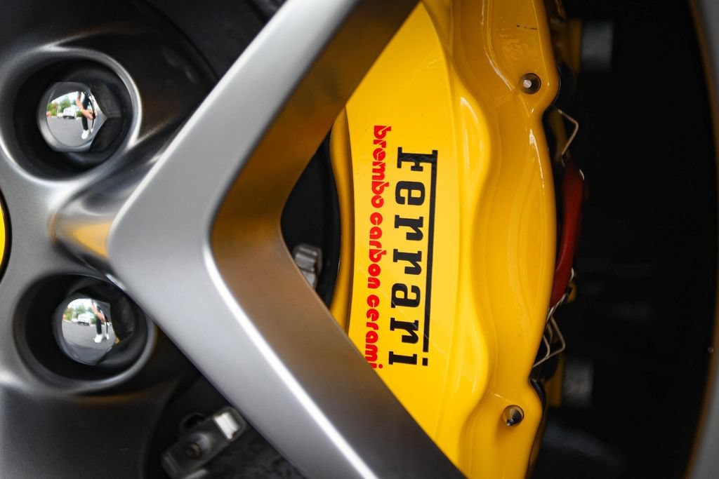 Certified 2022 Ferrari Roma RWD image 16