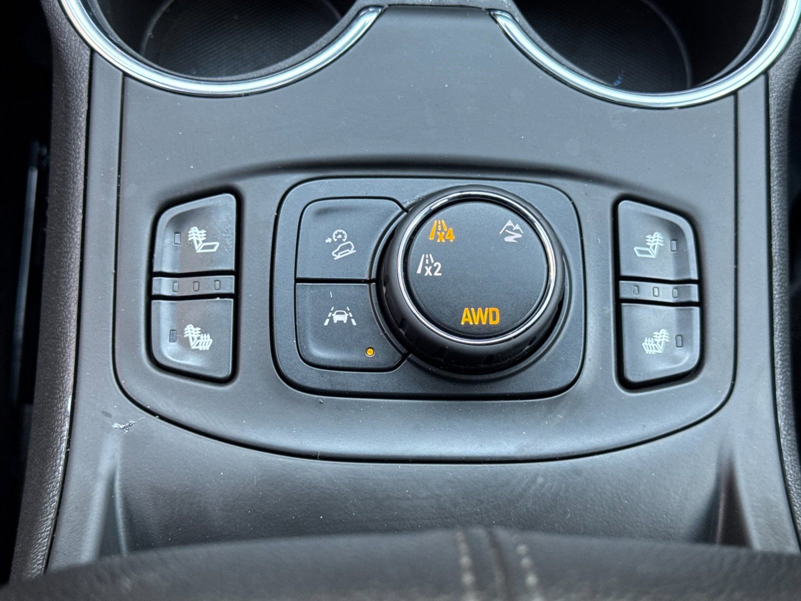 Used 2023 GMC Terrain SLE w/ Driver Convenience Package image 30