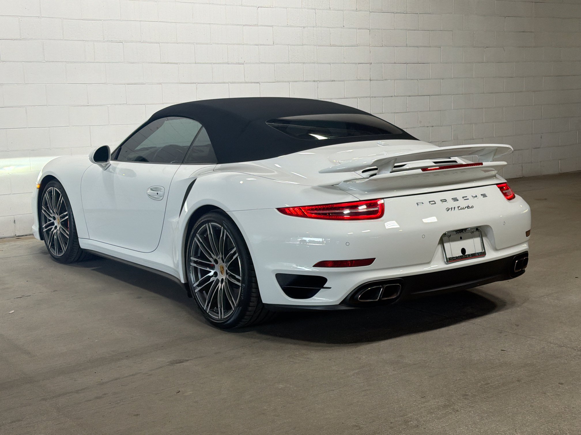 Certified 2015 Porsche 911 Turbo AWD/4WD image 3