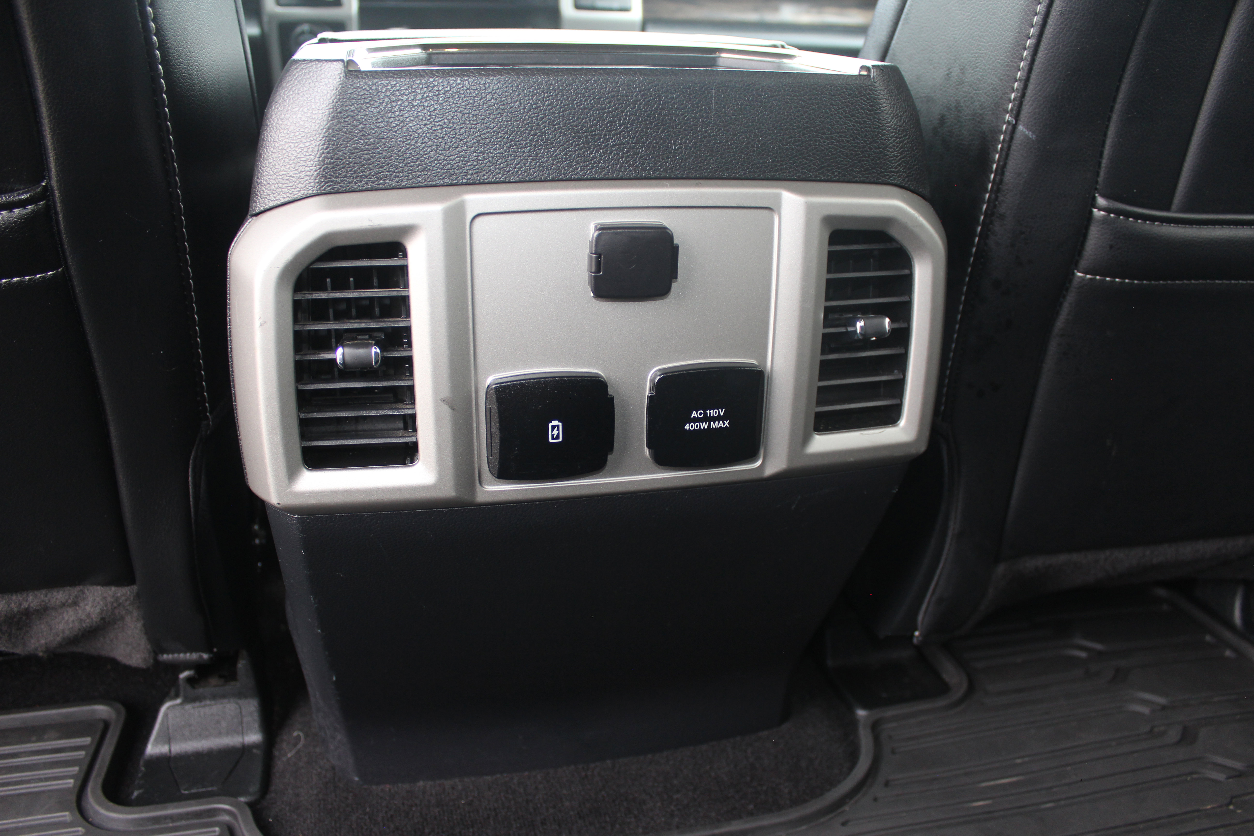 Used 2020 Ford F150 Lariat image 44