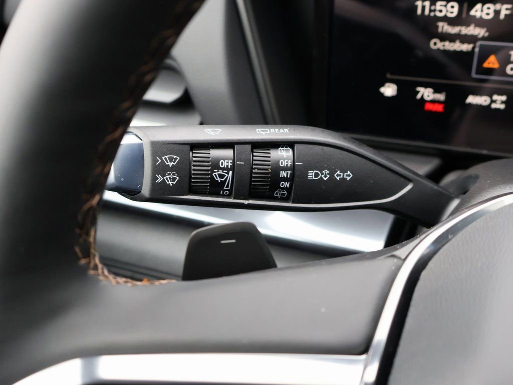 New 2026 GMC Terrain AT4 w/ LPO, Black Badging Package image 17