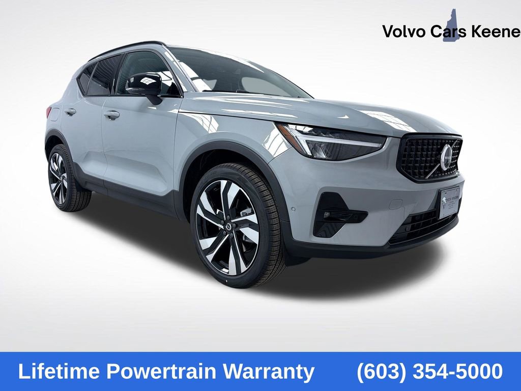New 2026 Volvo XC40 B5 Plus w/ Climate Package AWD/4WD video 1