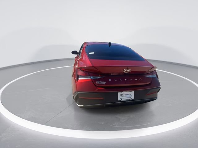 Certified 2024 Hyundai Elantra SEL image 7