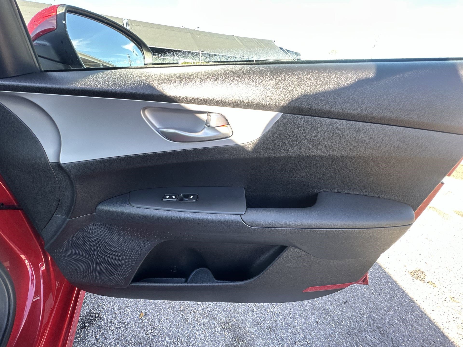 Certified 2024 Kia Forte LXS w/ LXS Technology Package image 31