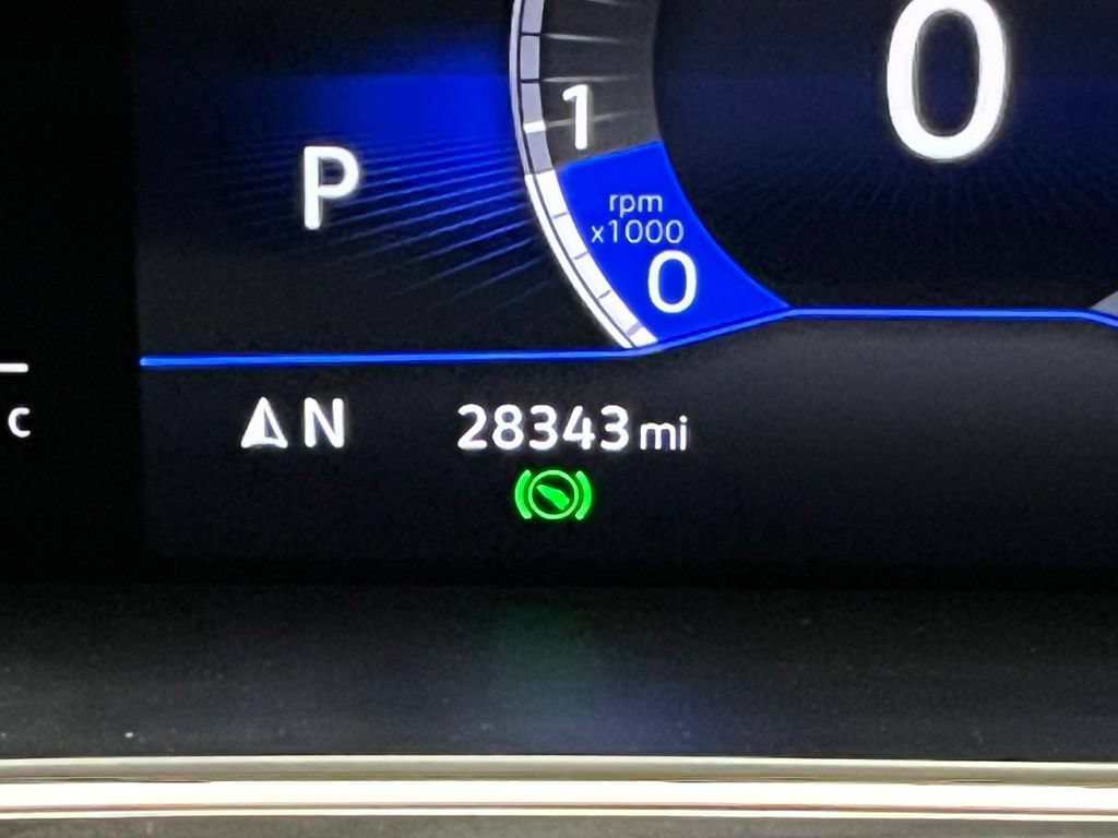 Certified 2023 Volkswagen Tiguan SE R-Line FWD image 26