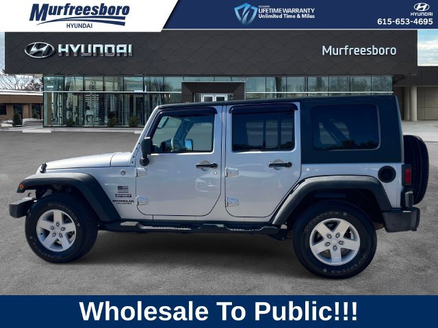 Used 2010 Jeep Wrangler Unlimited Sport AWD/4WD image 9