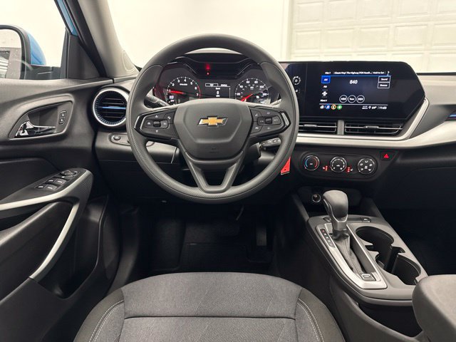 New 2026 Chevrolet Trax LS w/ LS Convenience Package FWD image 21