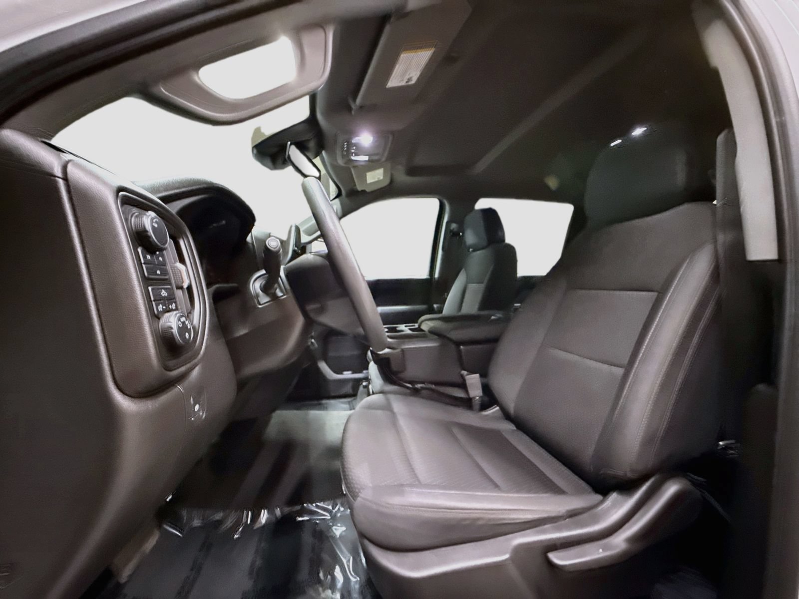 Used 2024 Chevrolet Silverado 2500 Custom AWD/4WD image 22
