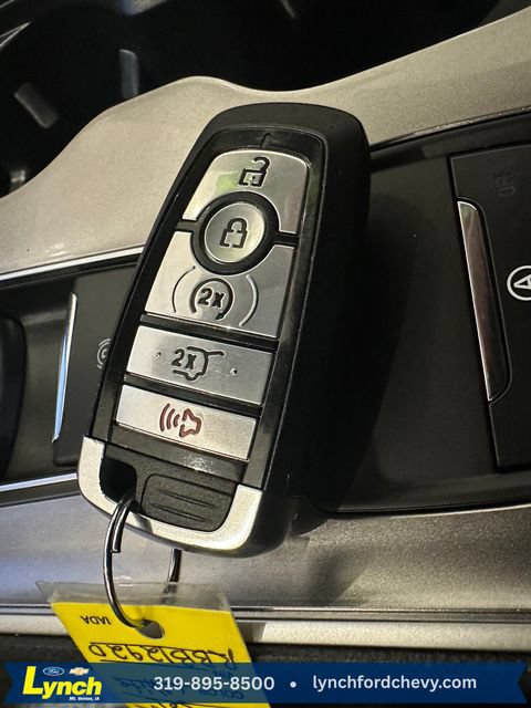 Certified 2024 Ford Edge SEL w/ Convenience Package AWD/4WD image 17