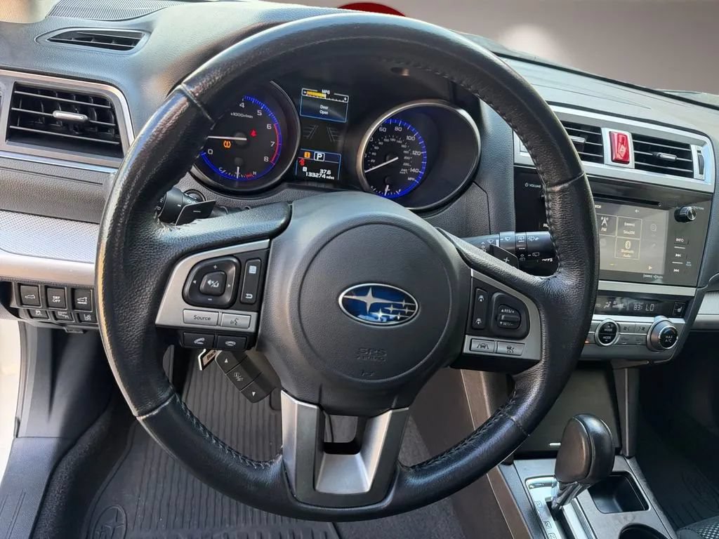Used 2017 Subaru Outback 2.5i Premium AWD/4WD image 11