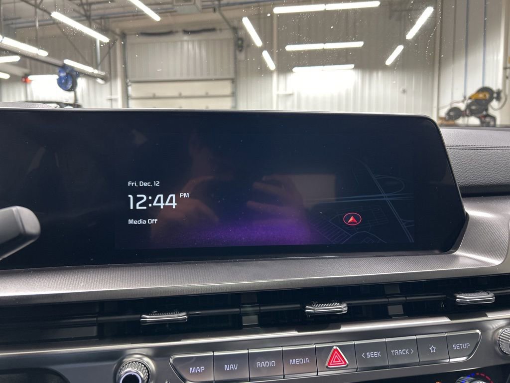 New 2025 Kia Telluride S image 14