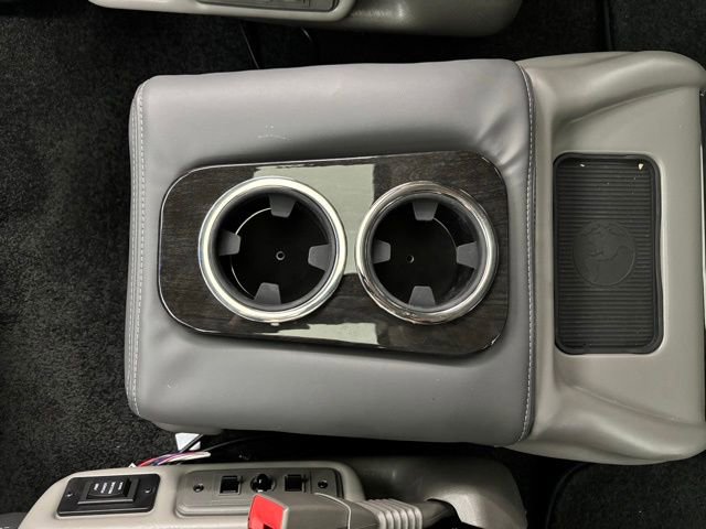New 2026 GMC Savana 2500 RWD image 43