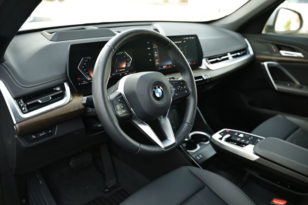 Used 2026 BMW X1 xDrive28i AWD/4WD image 19