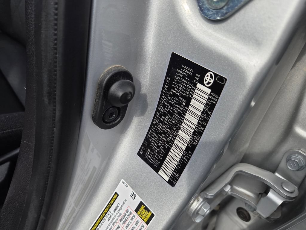 Used 2025 Toyota Corolla LE FWD image 17