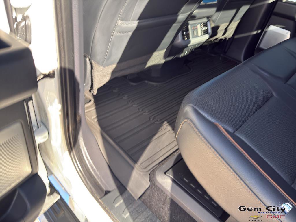 Used 2024 Ford F150 Lariat w/ Equipment Group 502A High image 13