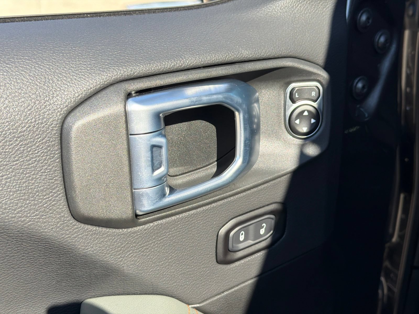 New 2026 Jeep Gladiator Mojave AWD/4WD image 15