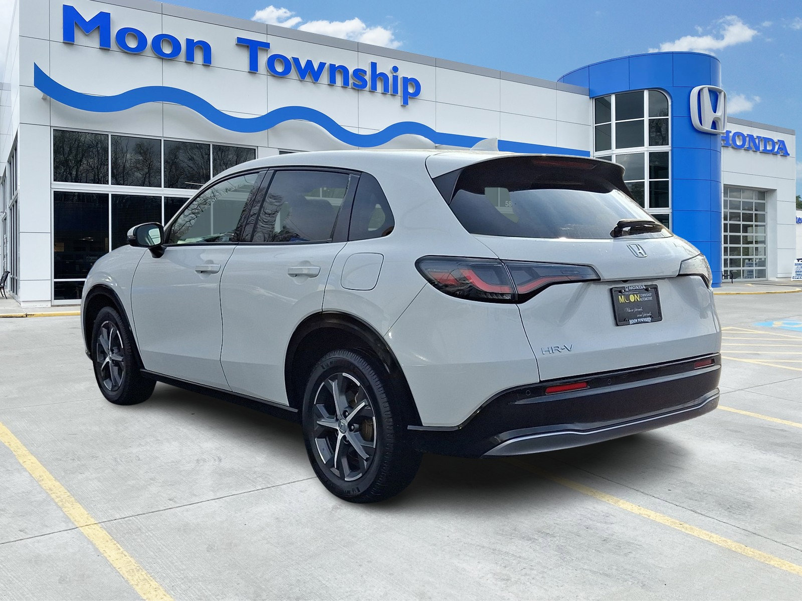 Used 2024 Honda HR-V EX-L image 4