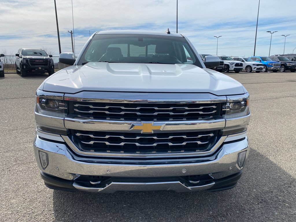 Used 2018 Chevrolet Silverado 1500 LTZ w/ Sport Package AWD/4WD image 9