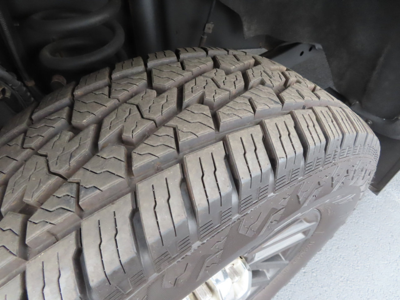 Used 2022 Ford F250 Lariat w/ Black Appearance Package image 12