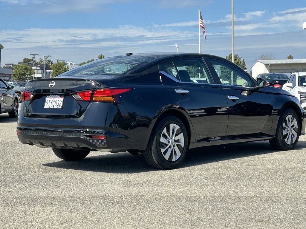 Used 2025 Nissan Altima 2.5 S image 4