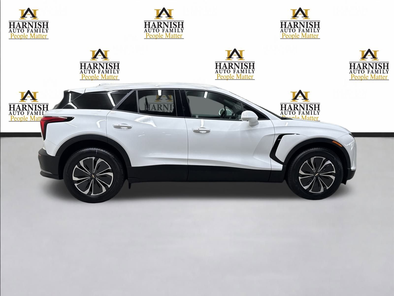 New 2026 Chevrolet Blazer EV LT image 6