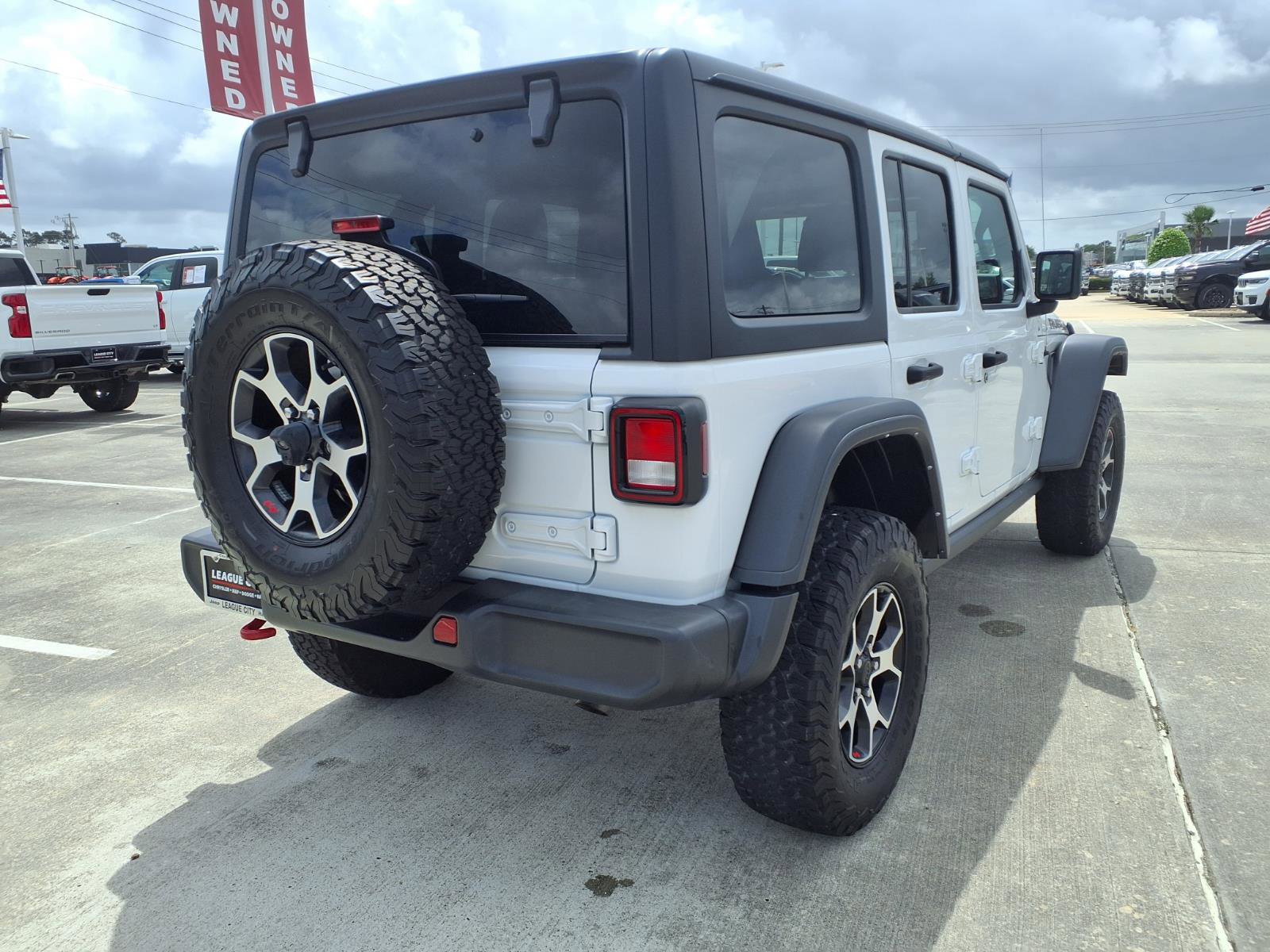 Used 2022 Jeep Wrangler Unlimited Rubicon AWD/4WD image 4