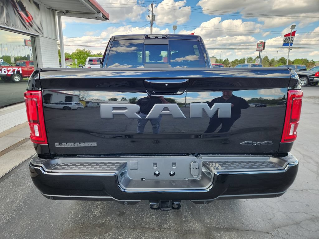 New 2026 RAM 2500 Laramie AWD/4WD image 4